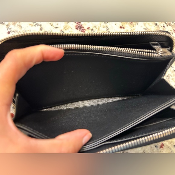 LOUIS VUITTON Epi Azteque Zippy Wallet- Limited Edition - Picture 9 of 13